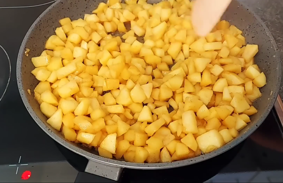 Сельские пирожки с яблоками моей бабушки