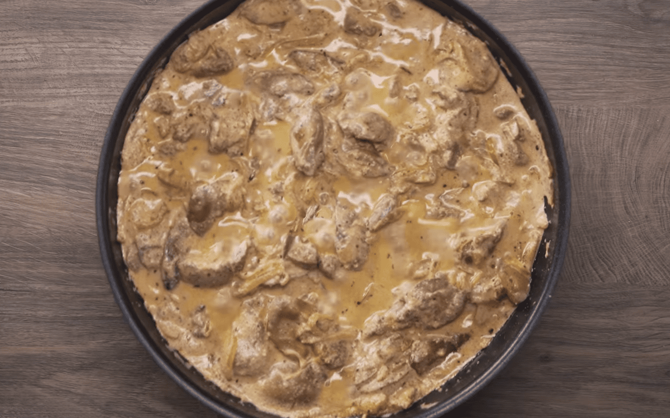 Рецепт приготовления куриной печени в сметанном соусе